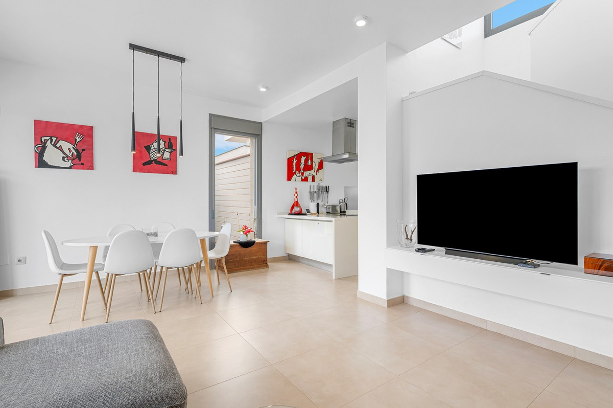 For sale - 3 Bedroom 2 Bathroom House - Detached Villa in Orihuela - Orihuela Costa  - Alicante