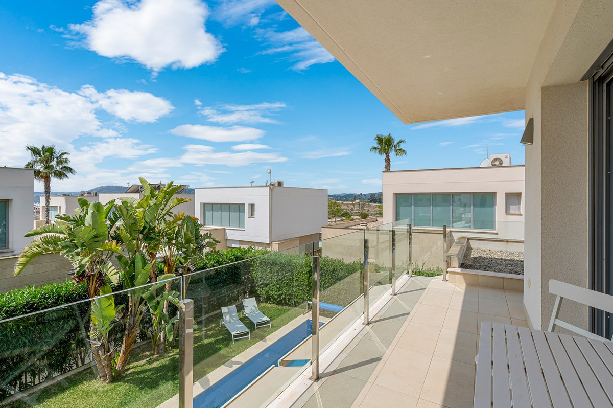 For sale - 3 Bedroom 2 Bathroom House - Detached Villa in Orihuela - Orihuela Costa  - Alicante