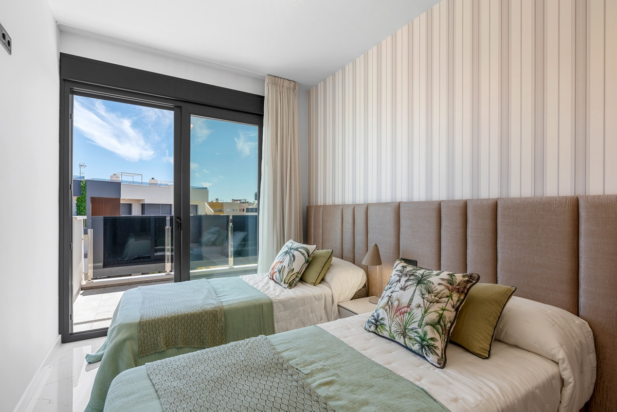 For sale - 3 Bedroom 2 Bathroom Apartment - Penthouse in Orihuela - Orihuela Costa  - Alicante