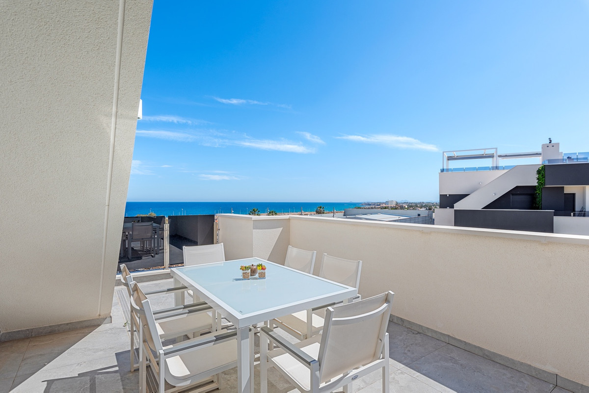 For sale - 3 Bedroom 2 Bathroom Apartment - Penthouse in Orihuela - Orihuela Costa  - Alicante