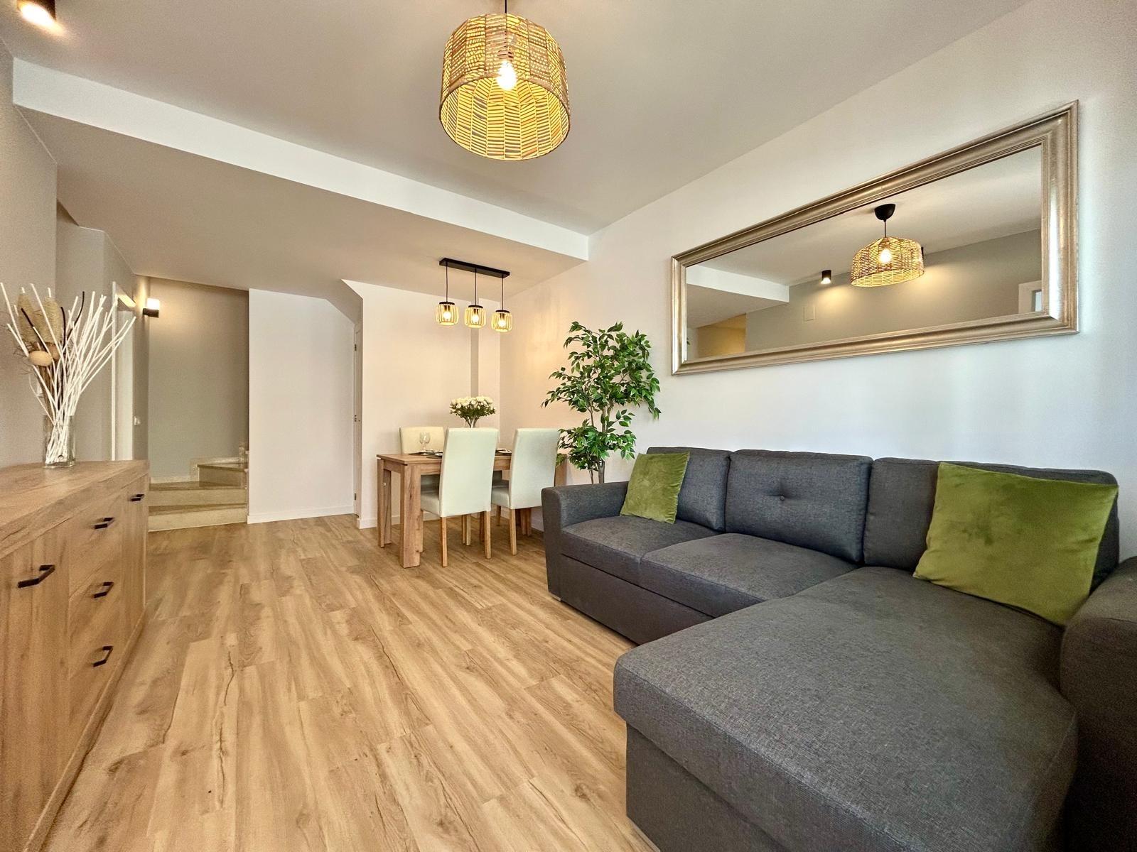 For sale - 3 Bedroom 2 Bathroom Terraced house in Los Altos - Urbanización Perla del Mar  - Alicante