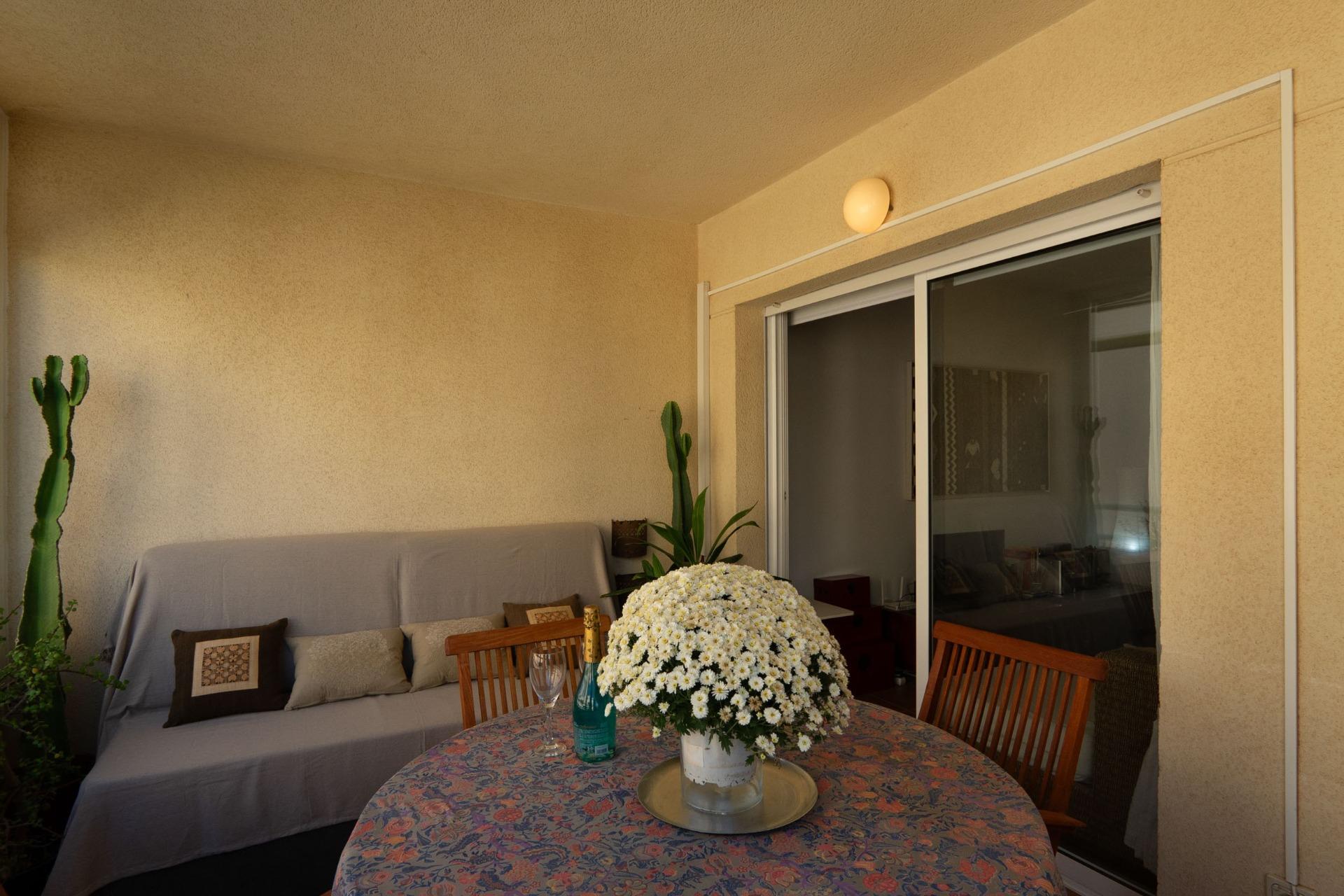 For sale - 3 Bedroom 2 Bathroom Apartment in Cabo Roig - Campoamor  - Alicante