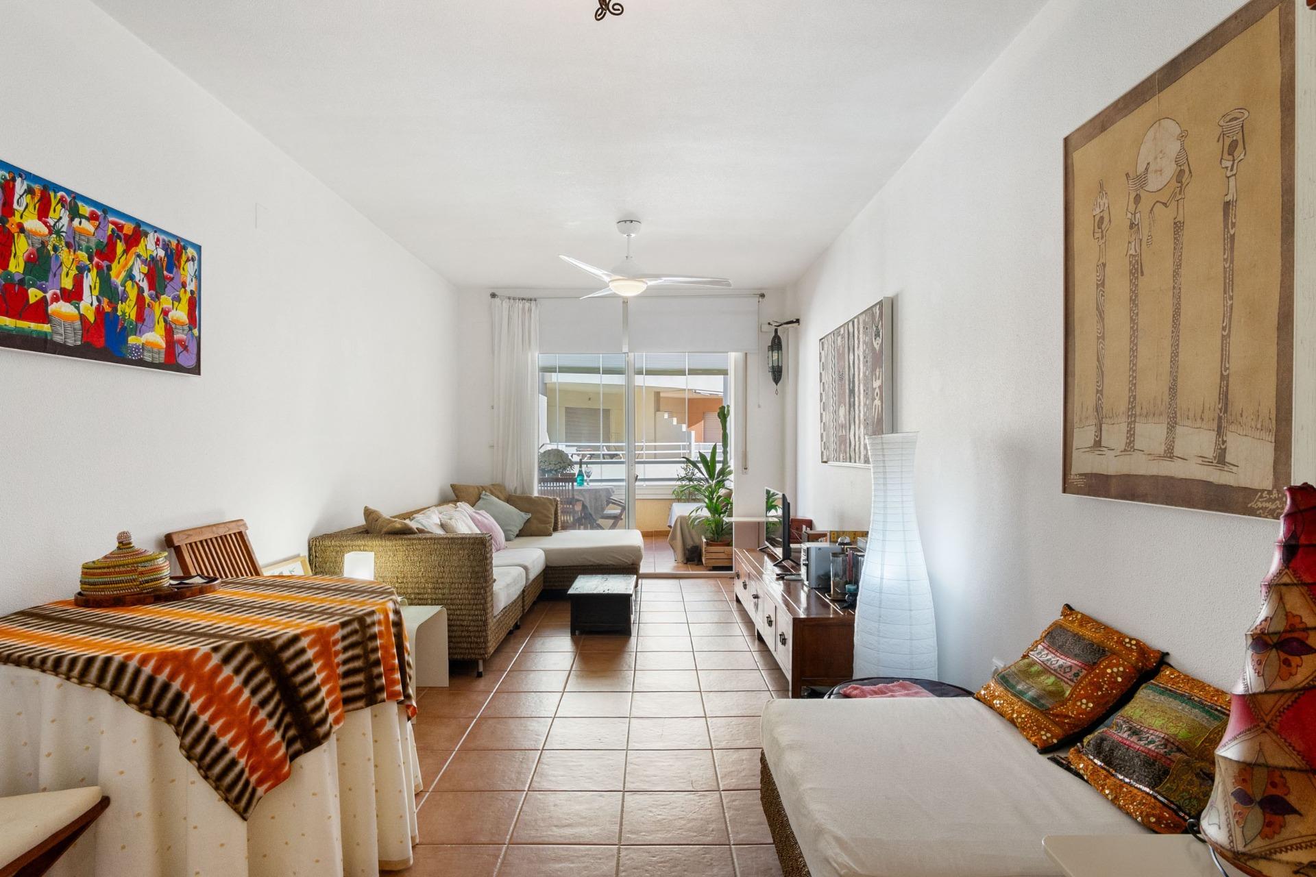 For sale - 3 Bedroom 2 Bathroom Apartment in Cabo Roig - Campoamor  - Alicante