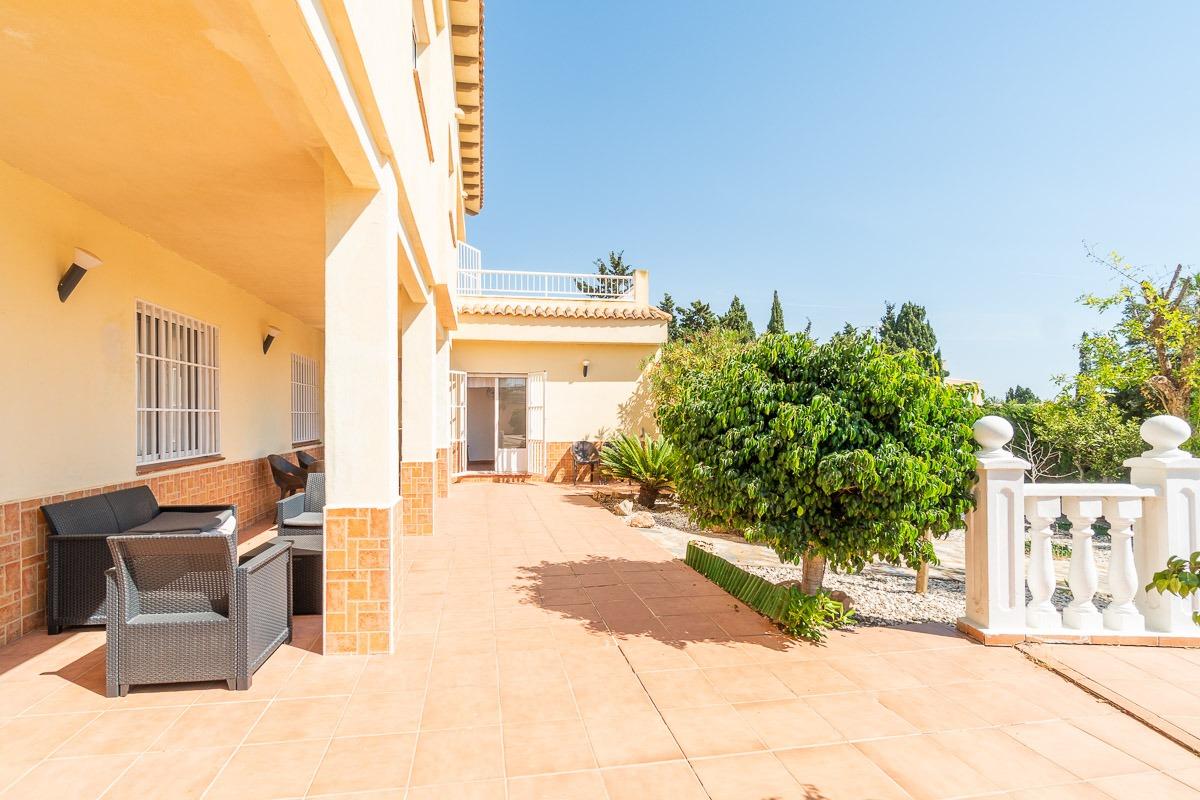 For sale - 4 Bedroom 3 Bathroom Villa in La Mata  - La Mata  - Alicante