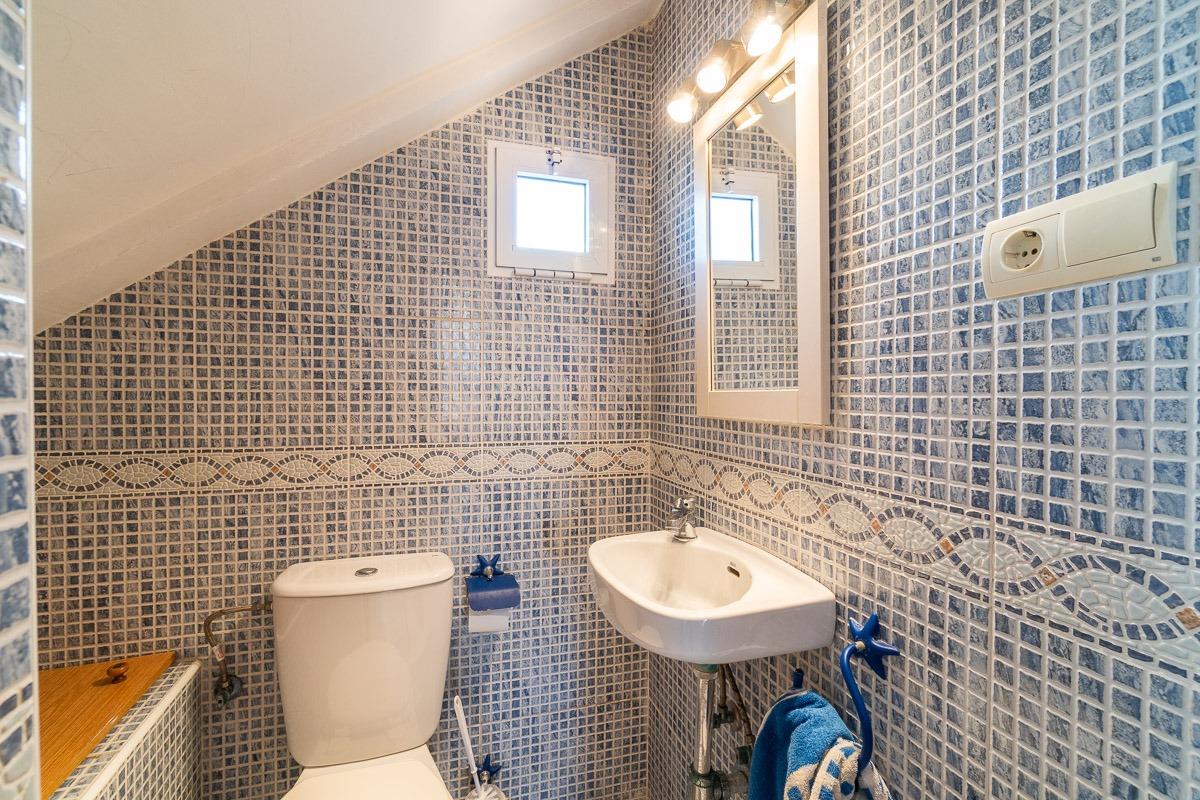 For sale - 4 Bedroom 3 Bathroom Villa in La Mata  - La Mata  - Alicante