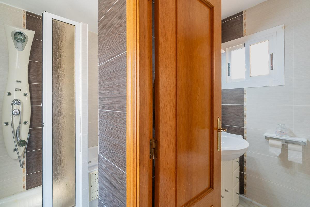 For sale - 4 Bedroom 3 Bathroom Villa in La Mata  - La Mata  - Alicante