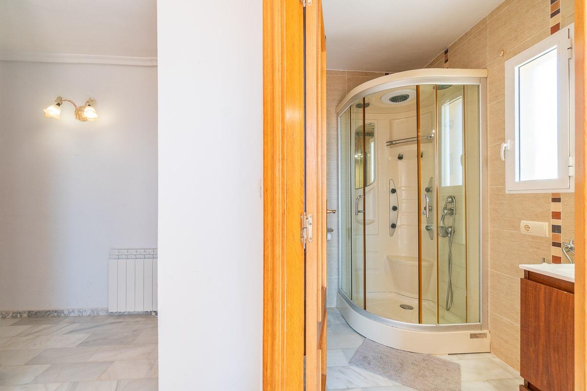 For sale - 4 Bedroom 3 Bathroom Villa in La Mata  - La Mata  - Alicante