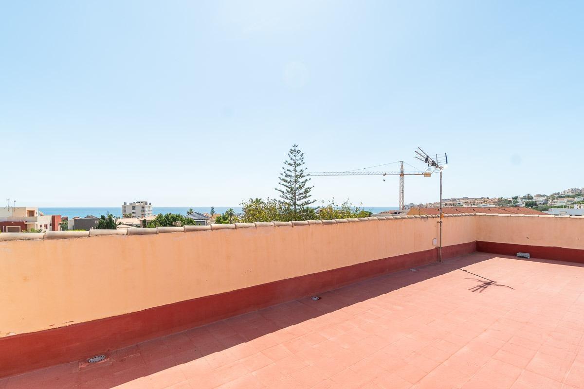 For sale - 4 Bedroom 3 Bathroom Villa in La Mata  - La Mata  - Alicante