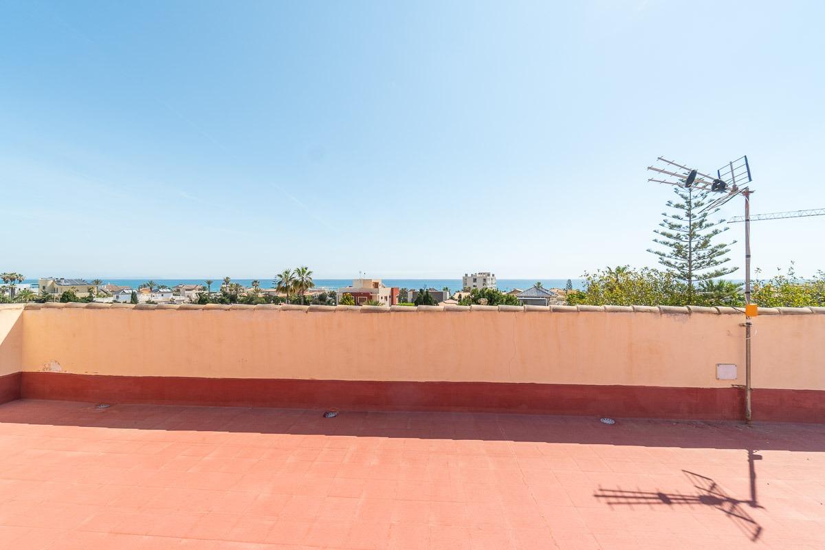 For sale - 4 Bedroom 3 Bathroom Villa in La Mata  - La Mata  - Alicante