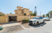 26-101778771862/67889, 4 Bedroom 3 Bathroom Villa in Torrevieja