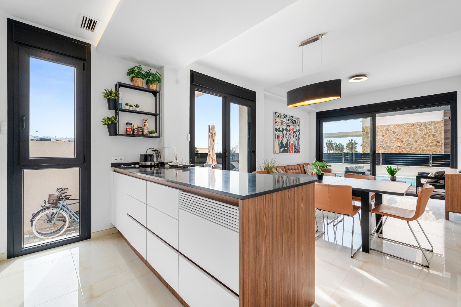 For sale - 4 Bedroom 4 Bathroom Villa in Orihuela Costa - Lomas de Cabo Roig  - Alicante