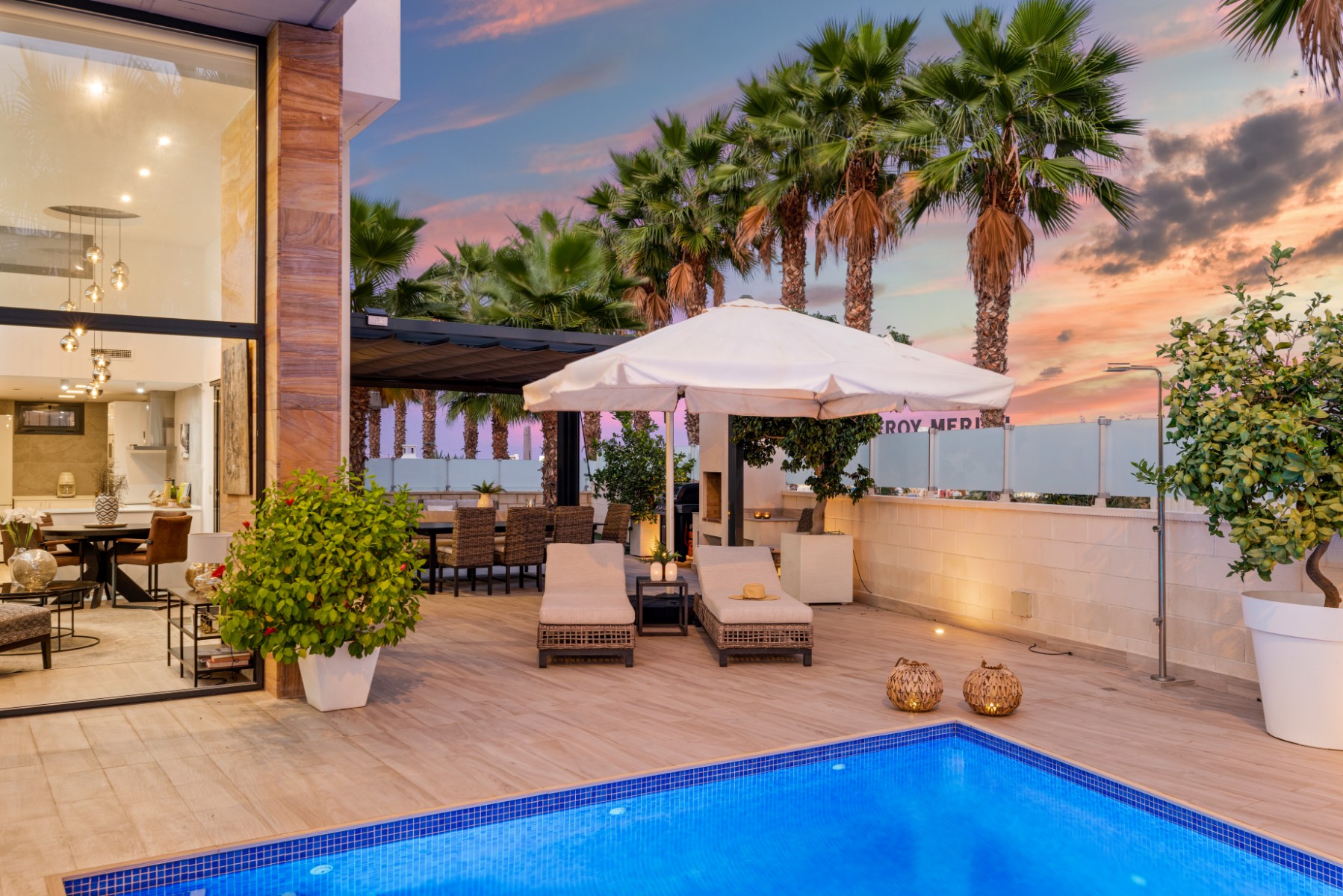 For sale - 5 Bedroom 4 Bathroom Villa in Orihuela-Costa - Lomas de Cabo Roig  - Alicante