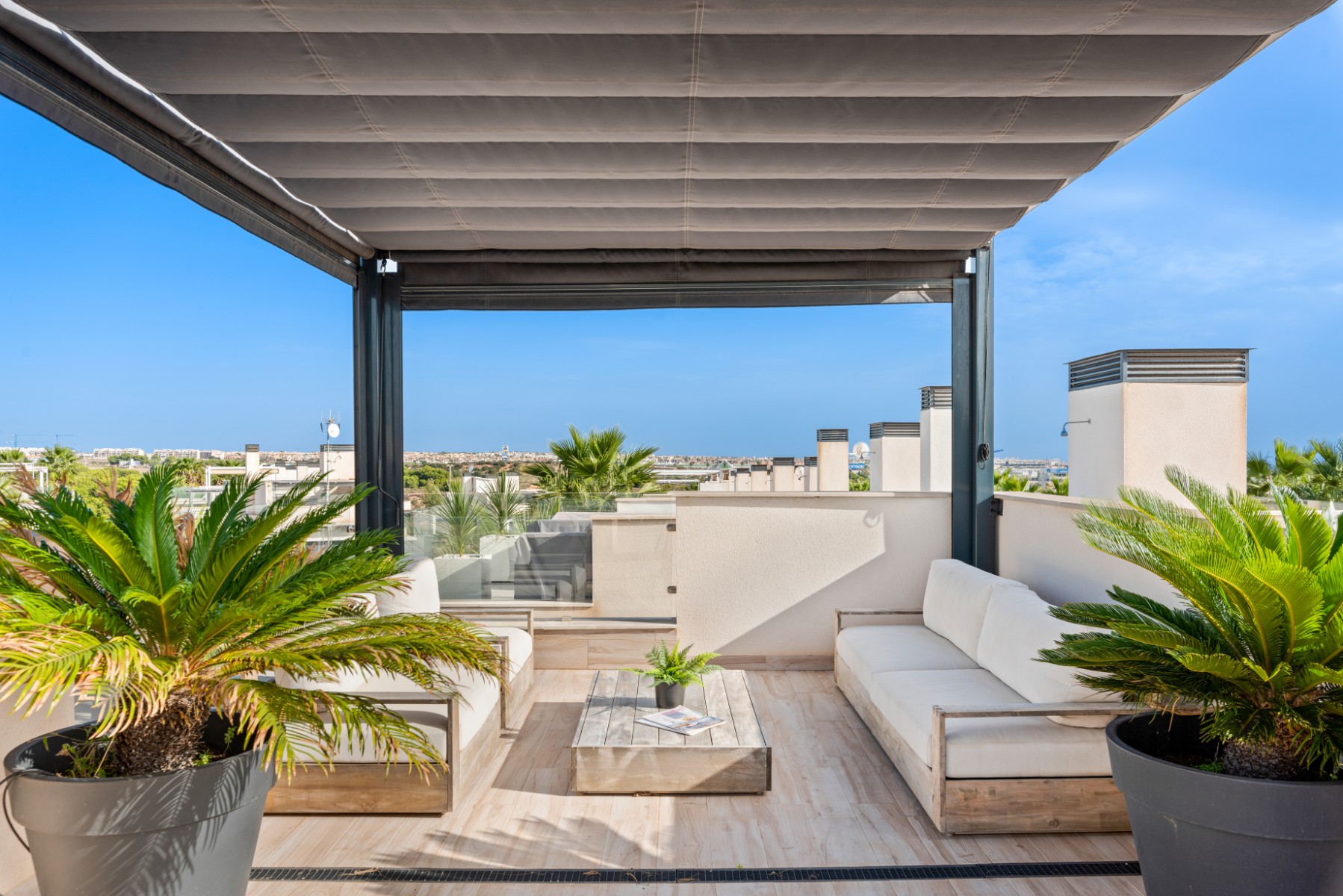 For sale - 5 Bedroom 4 Bathroom Villa in Orihuela-Costa - Lomas de Cabo Roig  - Alicante
