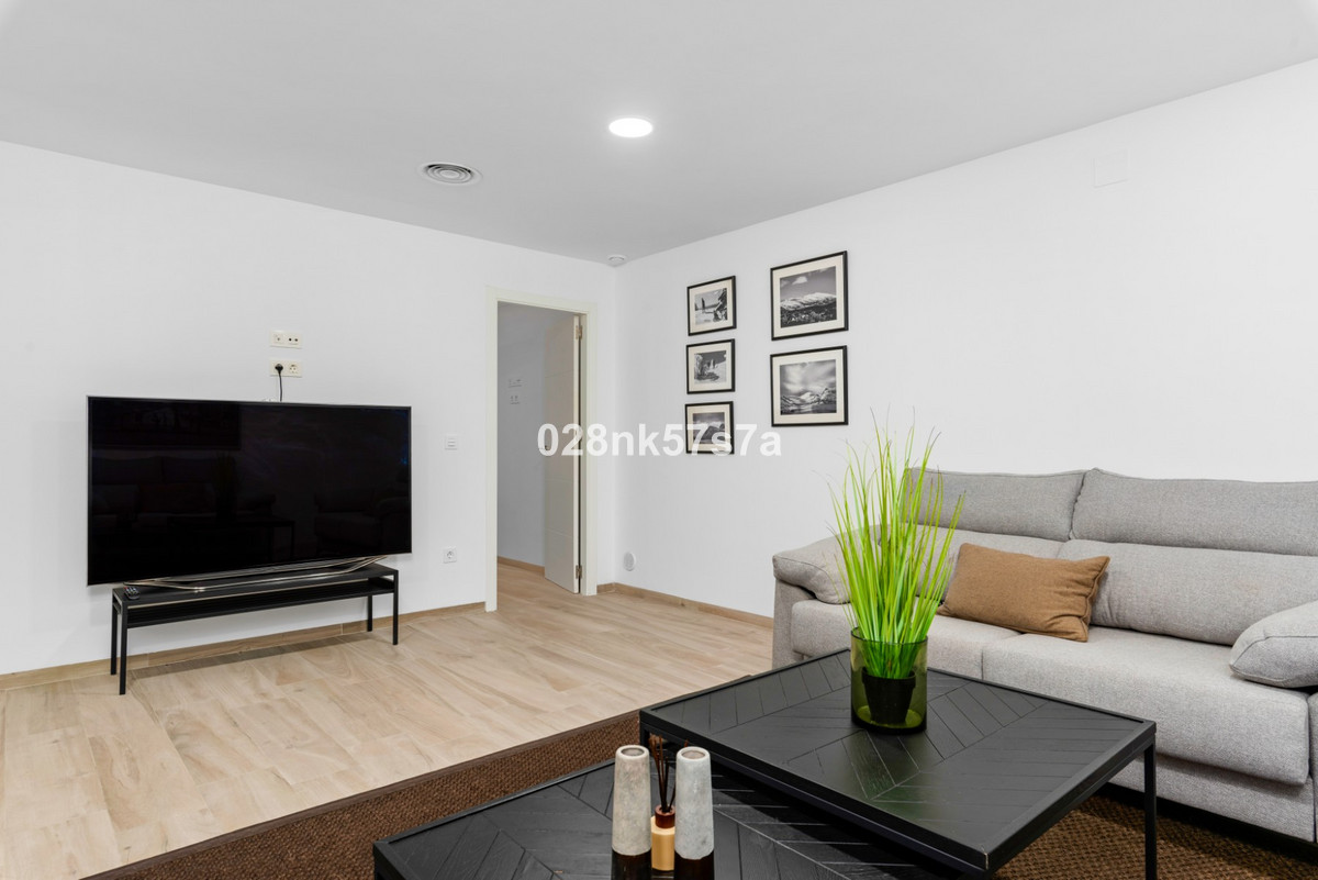 For sale - 5 Bedroom 4 Bathroom House - Detached Villa in Orihuela - Lomas de Cabo Roig  - Alicante