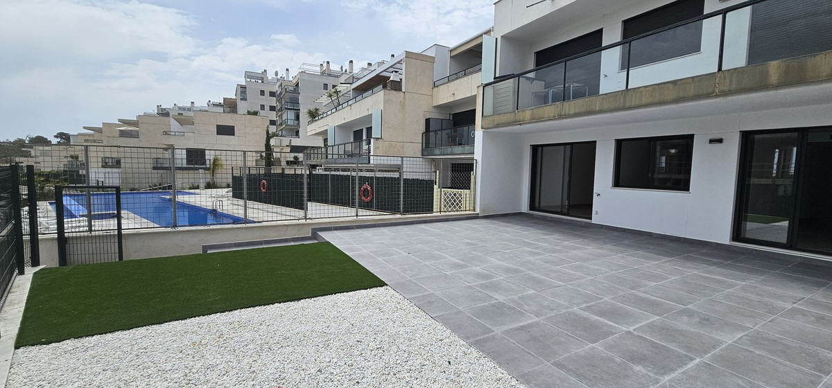 For sale - 2 Bedroom 2 Bathroom Ground Floor Apartment in Campoamor - Campoamor R-5  - Alicante