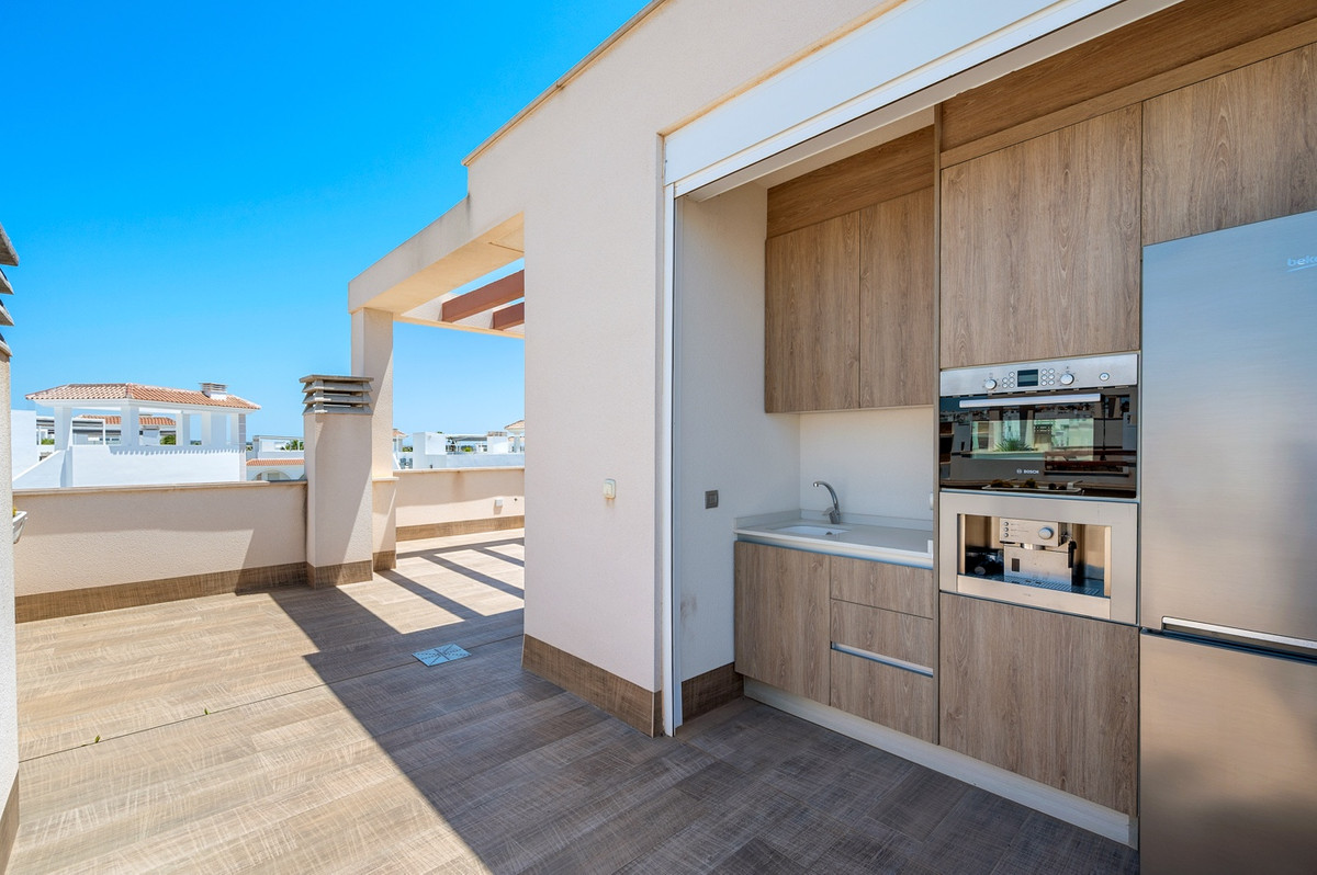 For sale - 3 Bedroom 3 Bathroom Detached House in Ciudad Quesada - Ciudad Quesada  - Alicante