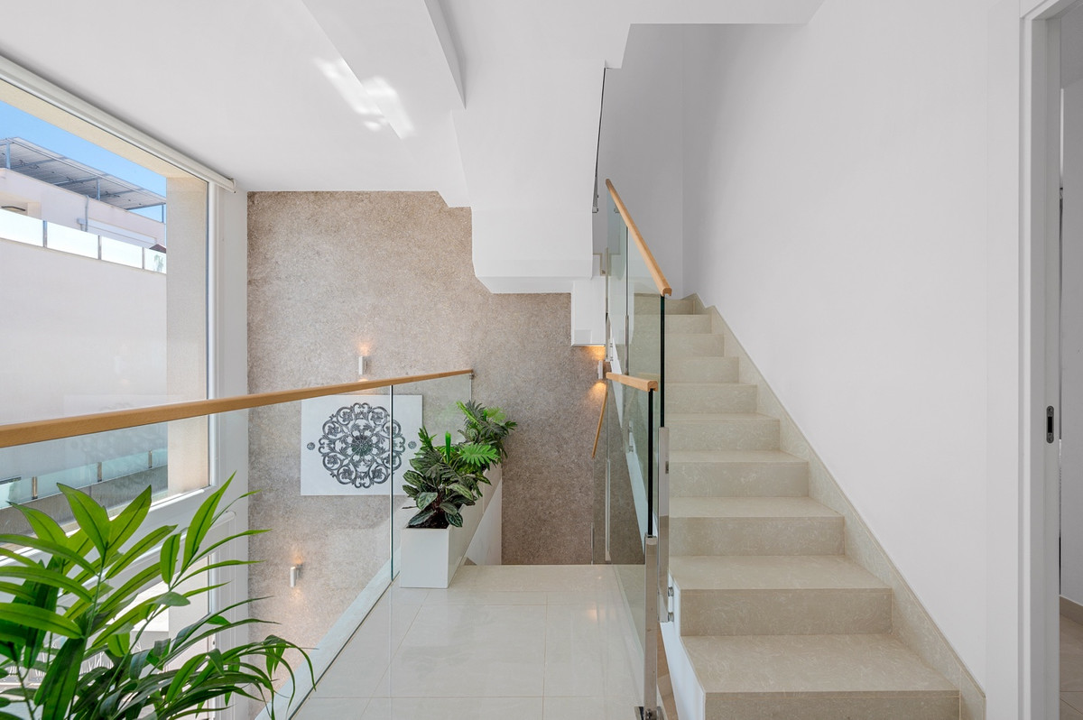 For sale - 3 Bedroom 3 Bathroom Detached House in Ciudad Quesada - Ciudad Quesada  - Alicante