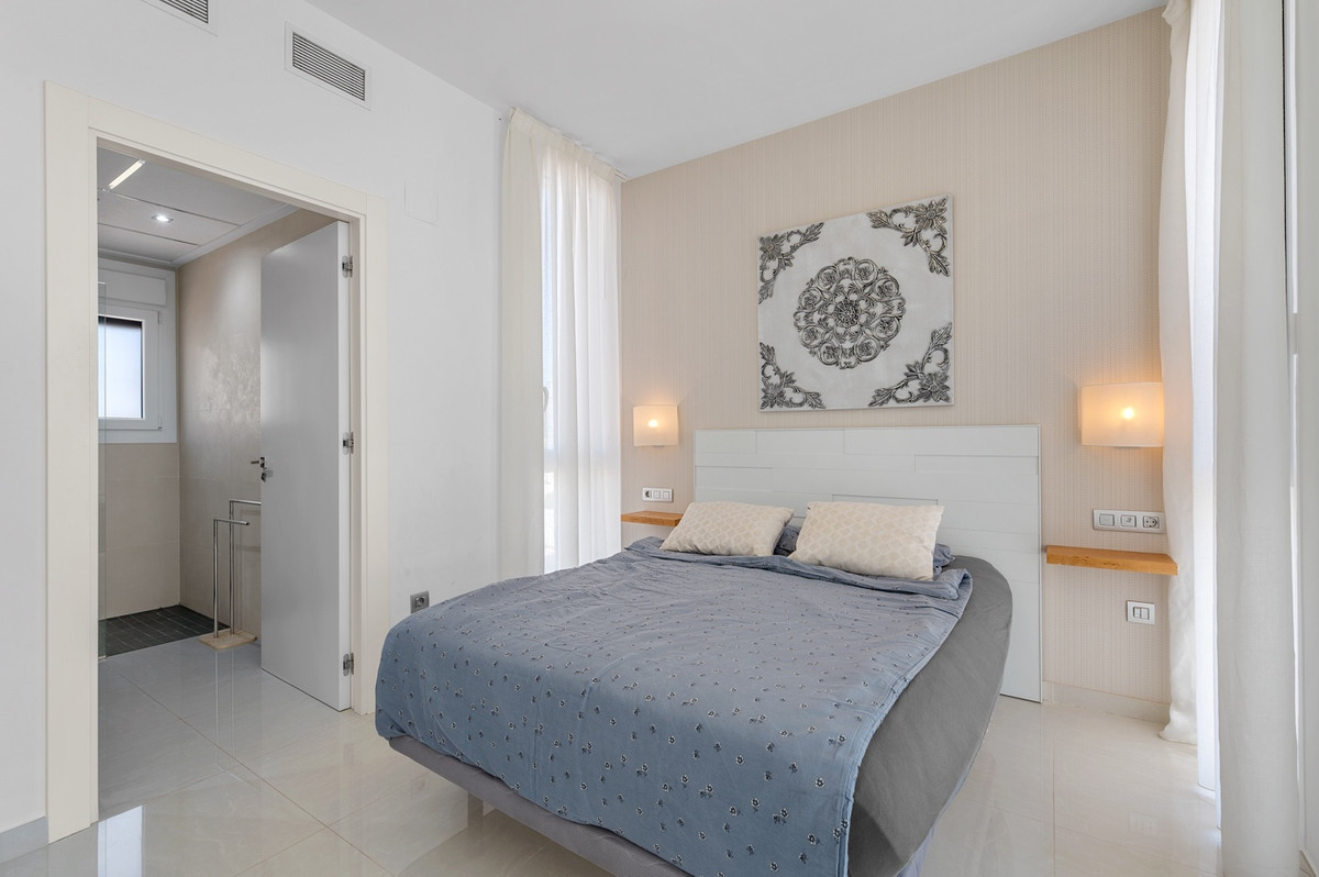 For sale - 3 Bedroom 3 Bathroom Detached House in Ciudad Quesada - Ciudad Quesada  - Alicante