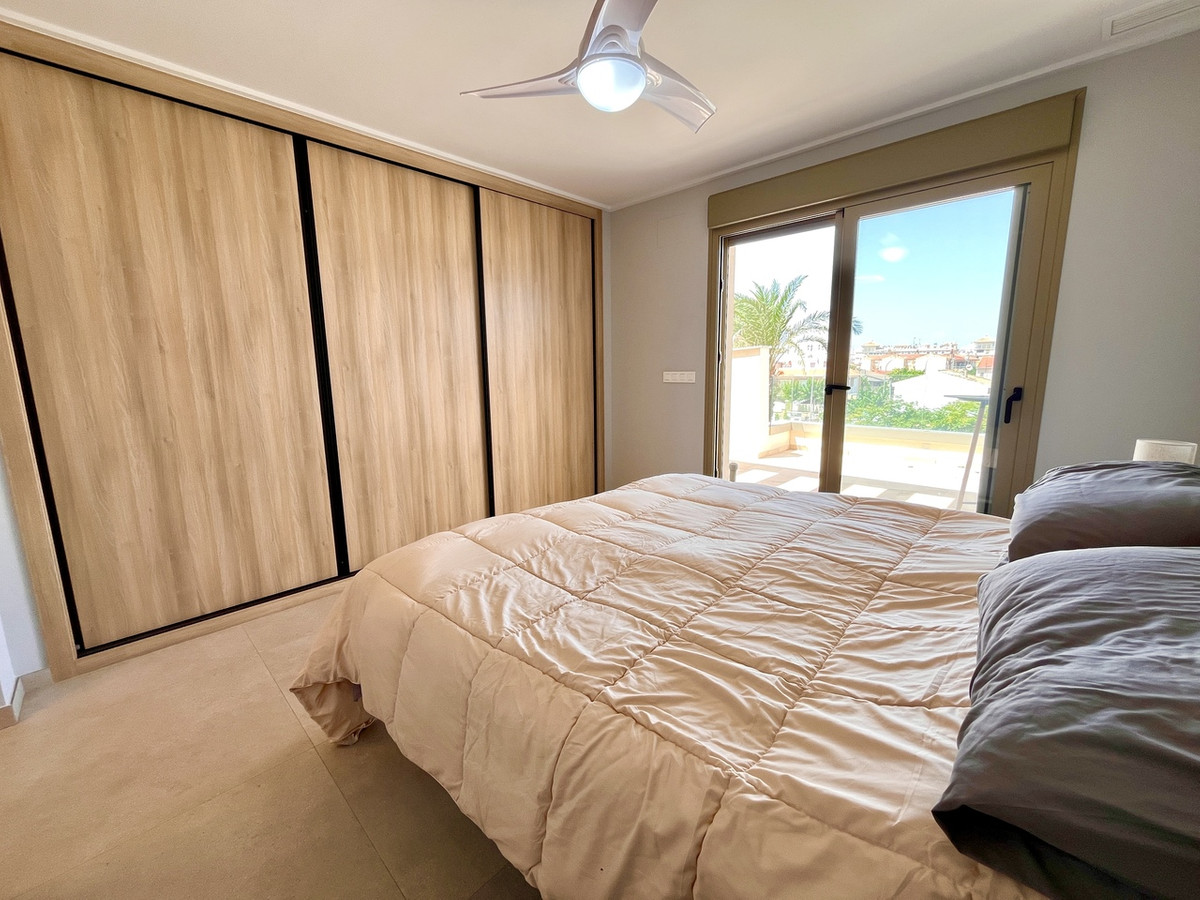 For sale - 2 Bedroom 2 Bathroom Apartment - Penthouse in Pilar de la Horadada - Torre de la Horadada  - Alicante