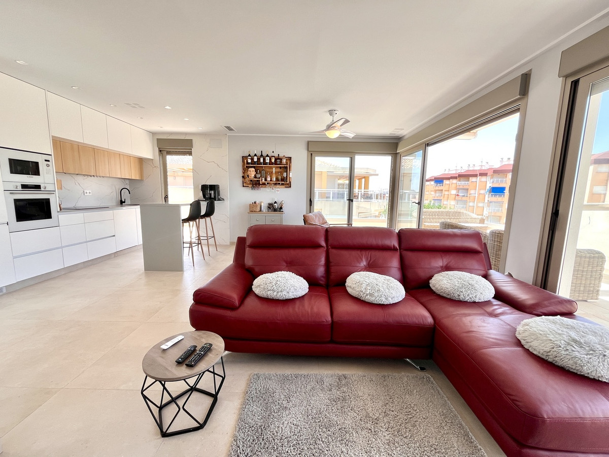 For sale - 2 Bedroom 2 Bathroom Apartment - Penthouse in Pilar de la Horadada - Torre de la Horadada  - Alicante