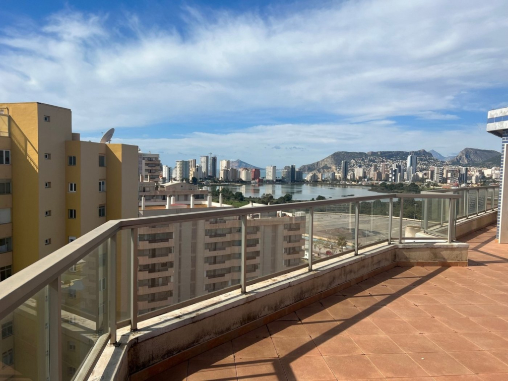 3 Bedroom 2 Bathroom Penthouse in Calpe