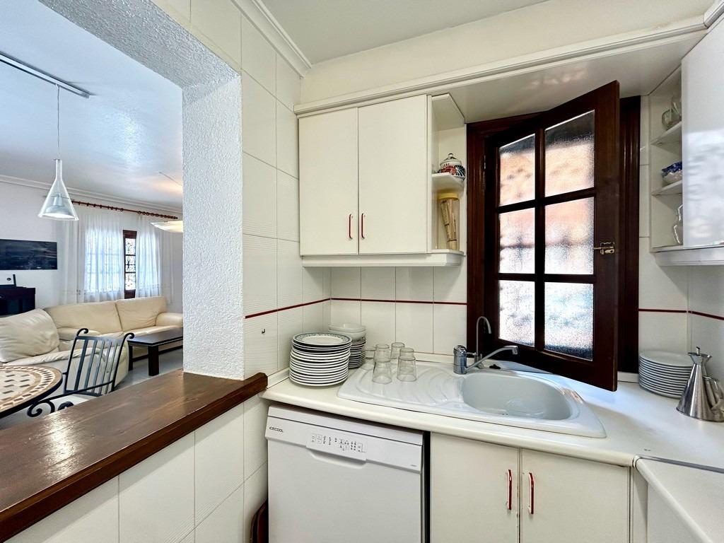 For sale - 4 Bedroom 2 Bathroom Villa in La Zenia - La Zenia  - Alicante