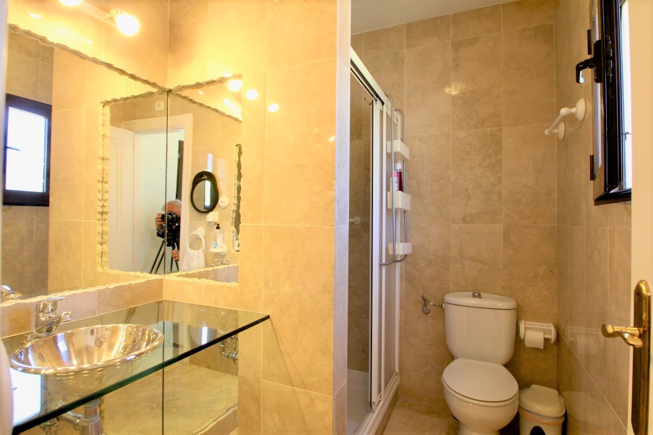 For sale - 3 Bedroom 2 Bathroom Apartment in Villamartin - Orihuela Costa  - Alicante