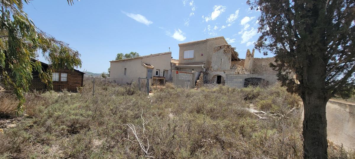 For sale - 4 Bedroom 3 Bathroom House - Finca - Cortijo in Orihuela - Torremendo  - Alicante