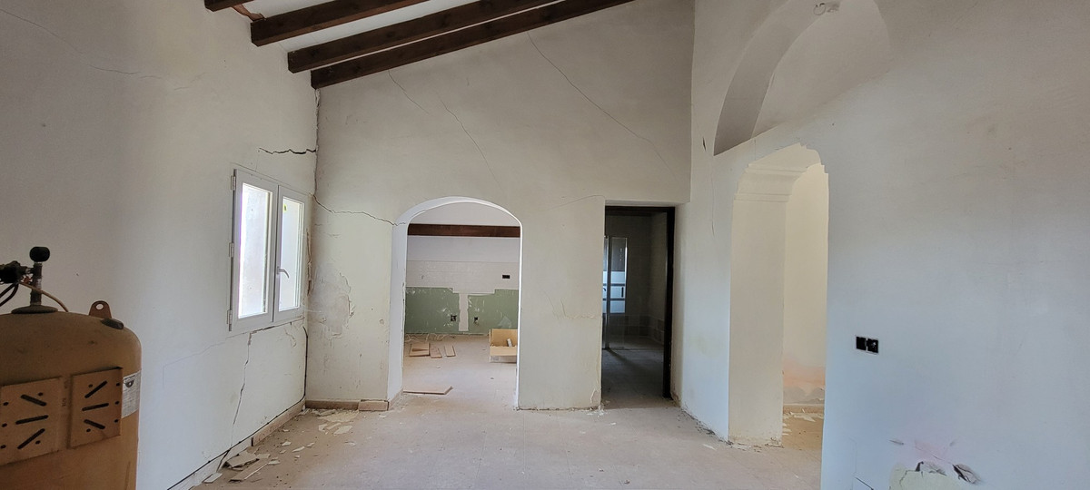 For sale - 4 Bedroom 3 Bathroom House - Finca - Cortijo in Orihuela - Torremendo  - Alicante