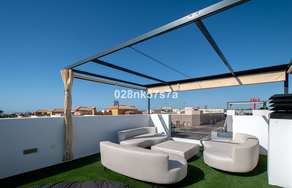 For sale - 3 Bedroom 2 Bathroom House - Townhouse in Rojales - Ciudad Quesada  - Alicante