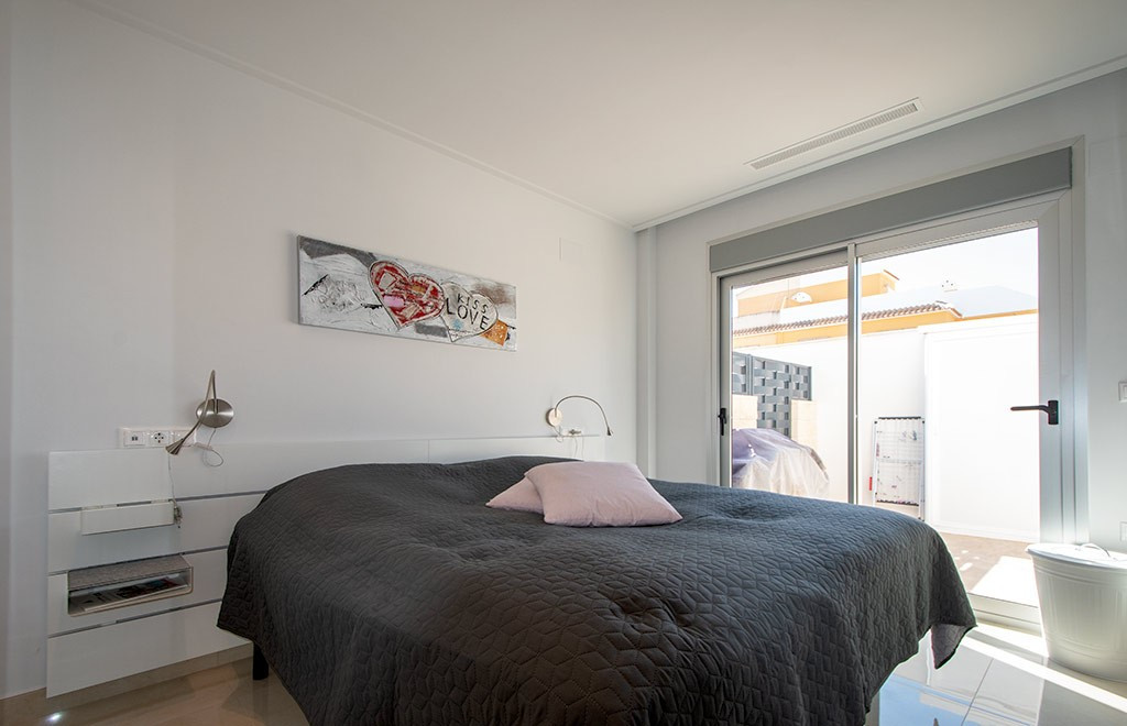 For sale - 3 Bedroom 2 Bathroom House - Townhouse in Rojales - Ciudad Quesada  - Alicante