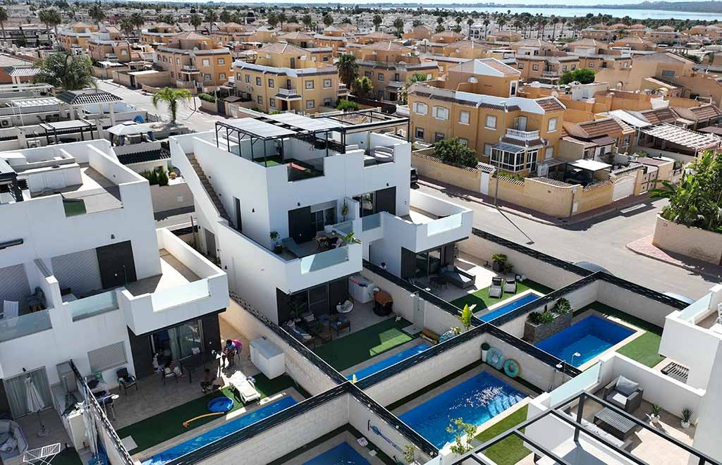 For sale - 3 Bedroom 2 Bathroom House - Townhouse in Rojales - Ciudad Quesada  - Alicante