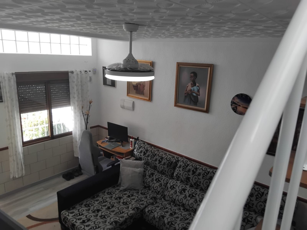 For sale - 2 Bedroom 2 Bathroom House - Townhouse in Torrevieja - Torrevieja Centro  - Alicante