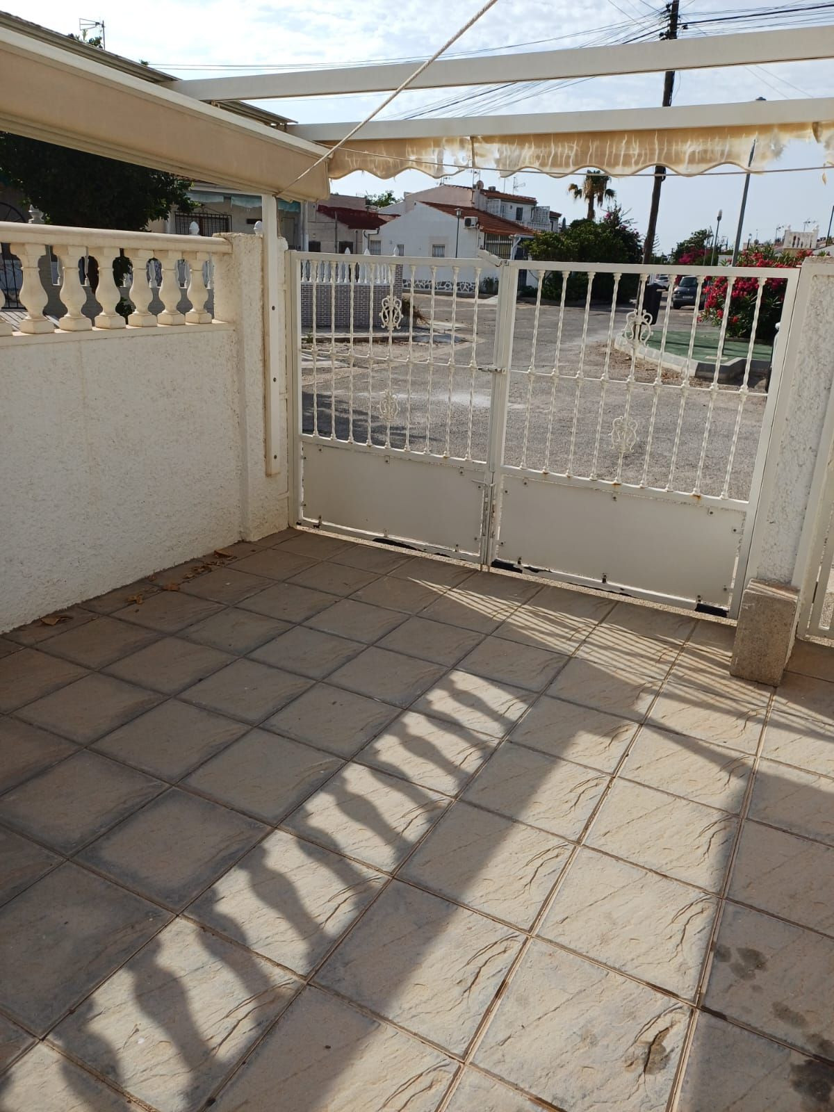 For sale - 2 Bedroom 2 Bathroom House - Townhouse in Torrevieja - Torrevieja Centro  - Alicante