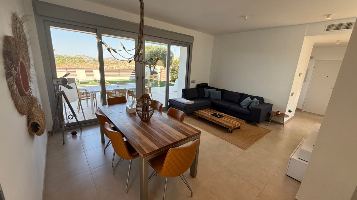 For sale - 3 Bedroom 2 Bathroom House - Detached Villa in Orihuela - Orihuela Centro  - Alicante