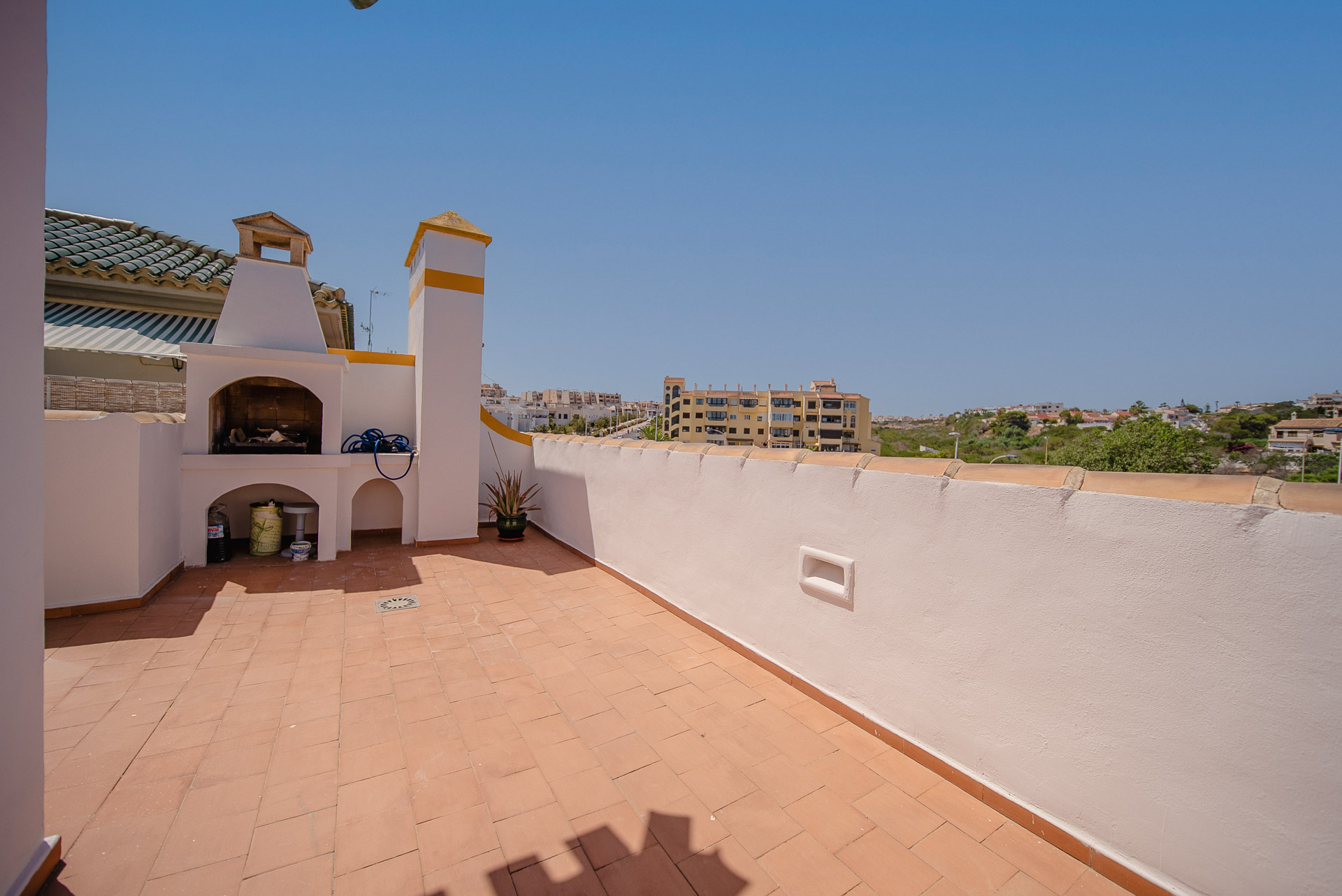 For sale - 3 Bedroom 1 Bathroom Penthouse in La Mata - La mata  - Alicante