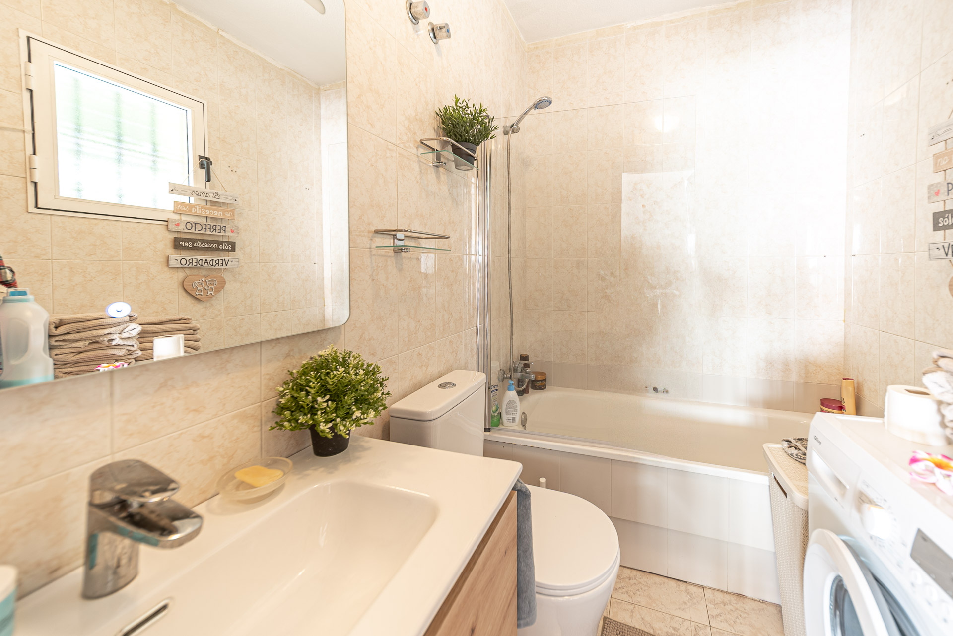 For sale - 3 Bedroom 1 Bathroom Penthouse in La Mata - La mata  - Alicante