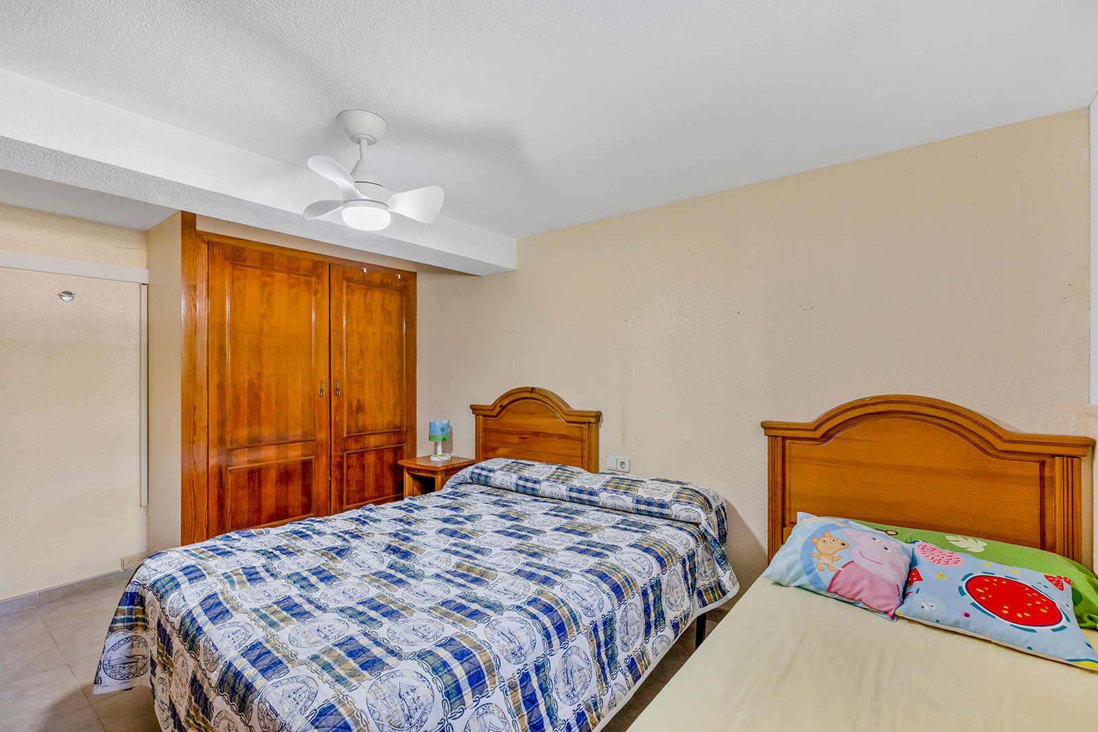 For sale - 4 Bedroom 2 Bathroom Villa in Punta Prima - Rocio del Mar  - Alicante