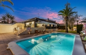 79-3174/68947, 4 Bedroom 2 Bathroom Villa in Torrevieja