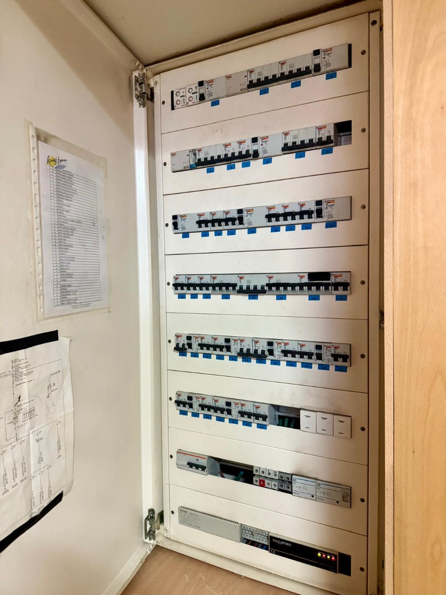 For sale - 5 Bedroom 3 Bathroom Villa in San Miguel de Salinas - San Miguel de Salinas  - Alicante