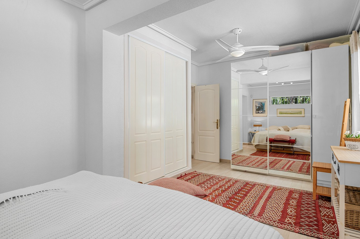 For sale - 3 Bedroom 4 Bathroom House - Detached Villa in Rojales - Ciudad Quesada  - Alicante