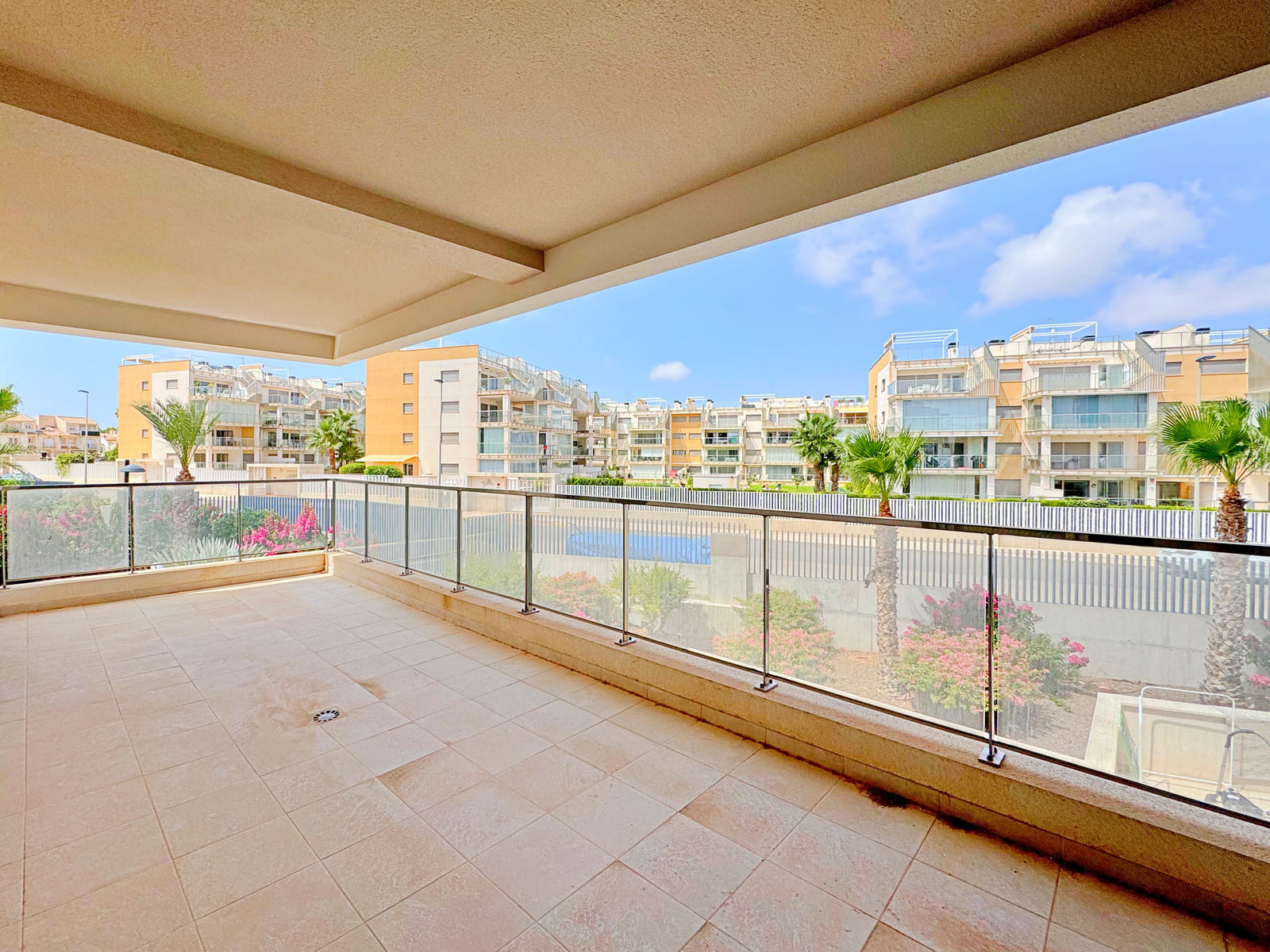 For sale - 2 Bedroom 2 Bathroom Apartment in Los Dolses - Villamartin  - Alicante