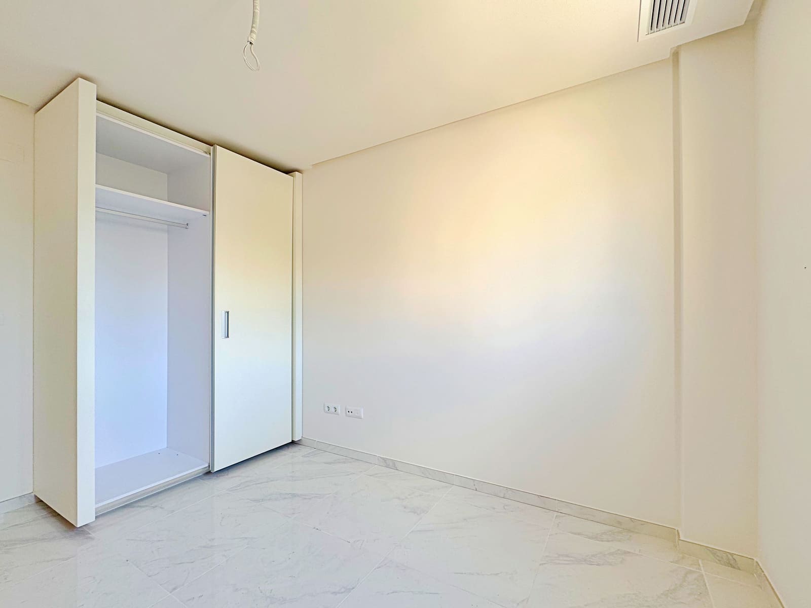 For sale - 2 Bedroom 2 Bathroom Apartment in Los Dolses - Villamartin  - Alicante