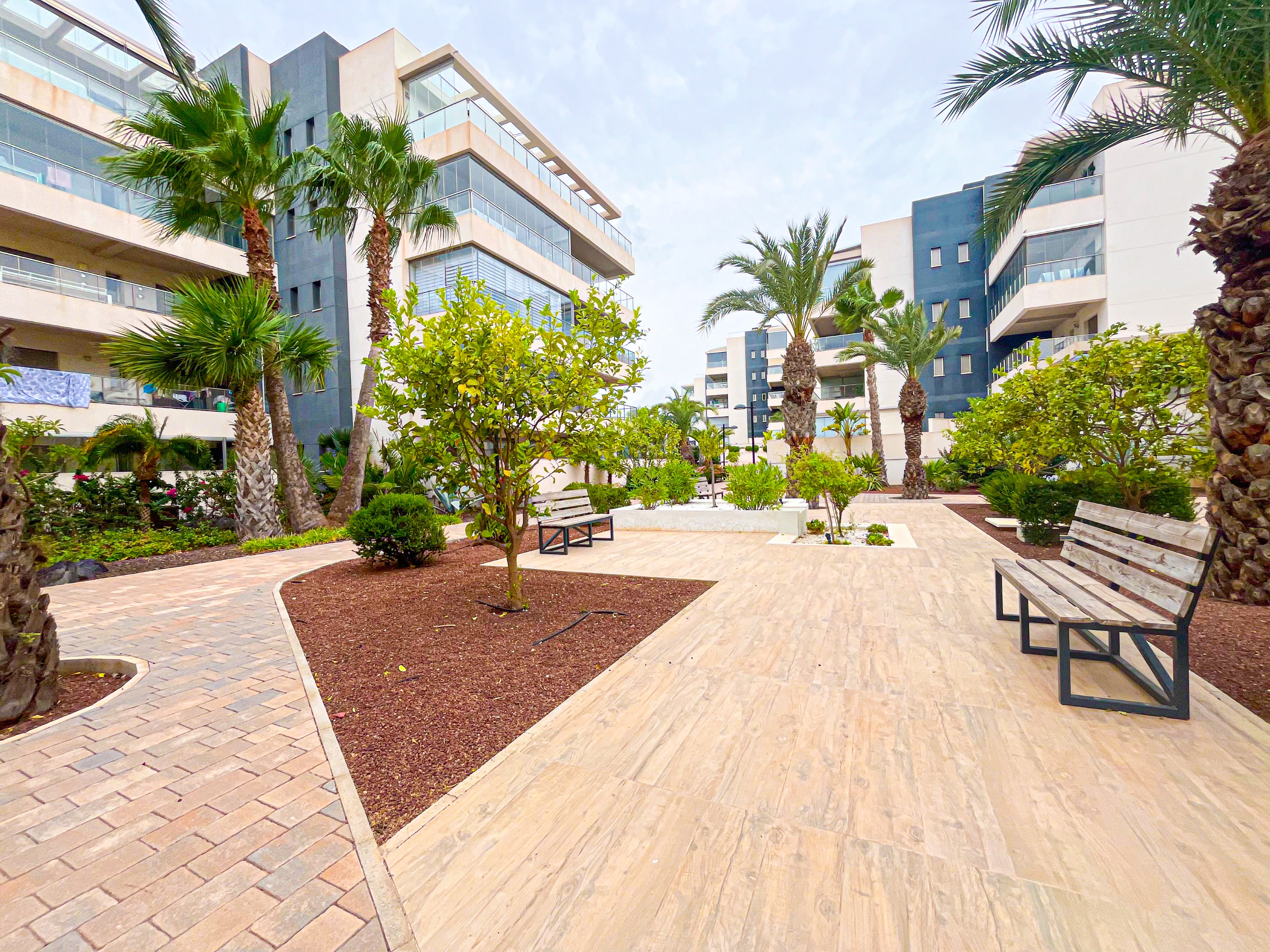 For sale - 2 Bedroom 2 Bathroom Apartment in Los Dolses - Villamartin  - Alicante