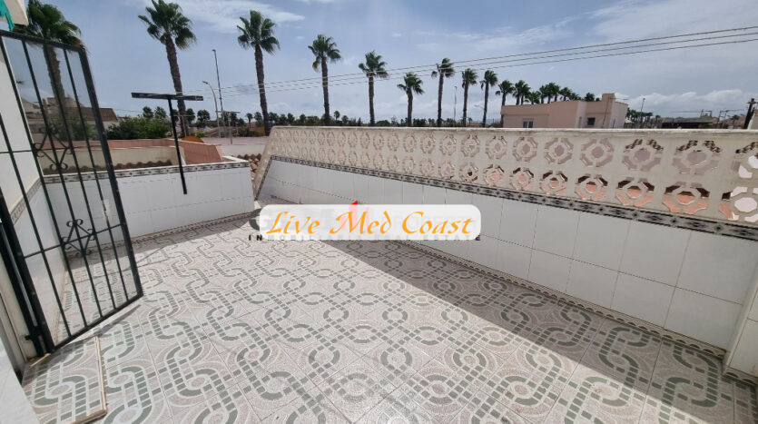 For sale - 4 Bedroom 2 Bathroom Townhouse in Los Alcazares - Oasis - Murcia