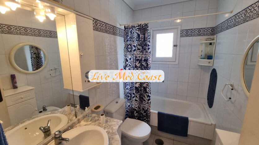 For sale - 4 Bedroom 2 Bathroom Townhouse in Los Alcazares - Oasis - Murcia