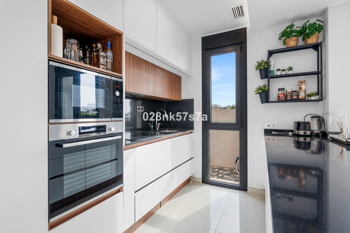 For sale - 4 Bedroom 4 Bathroom House - Detached Villa in Orihuela - Lomas de Cabo Roig  - Alicante