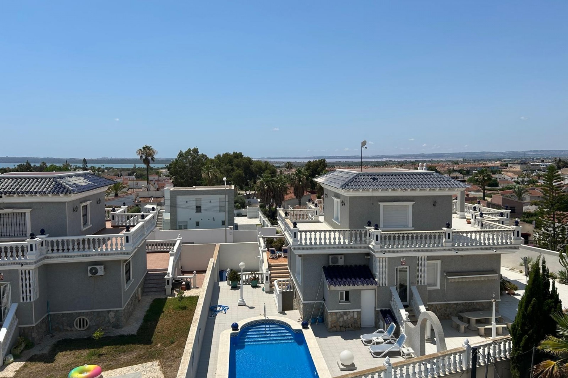 For sale - 4 Bedroom 4 Bathroom Villa in Ciudad Quesada - Rojales  - Alicante