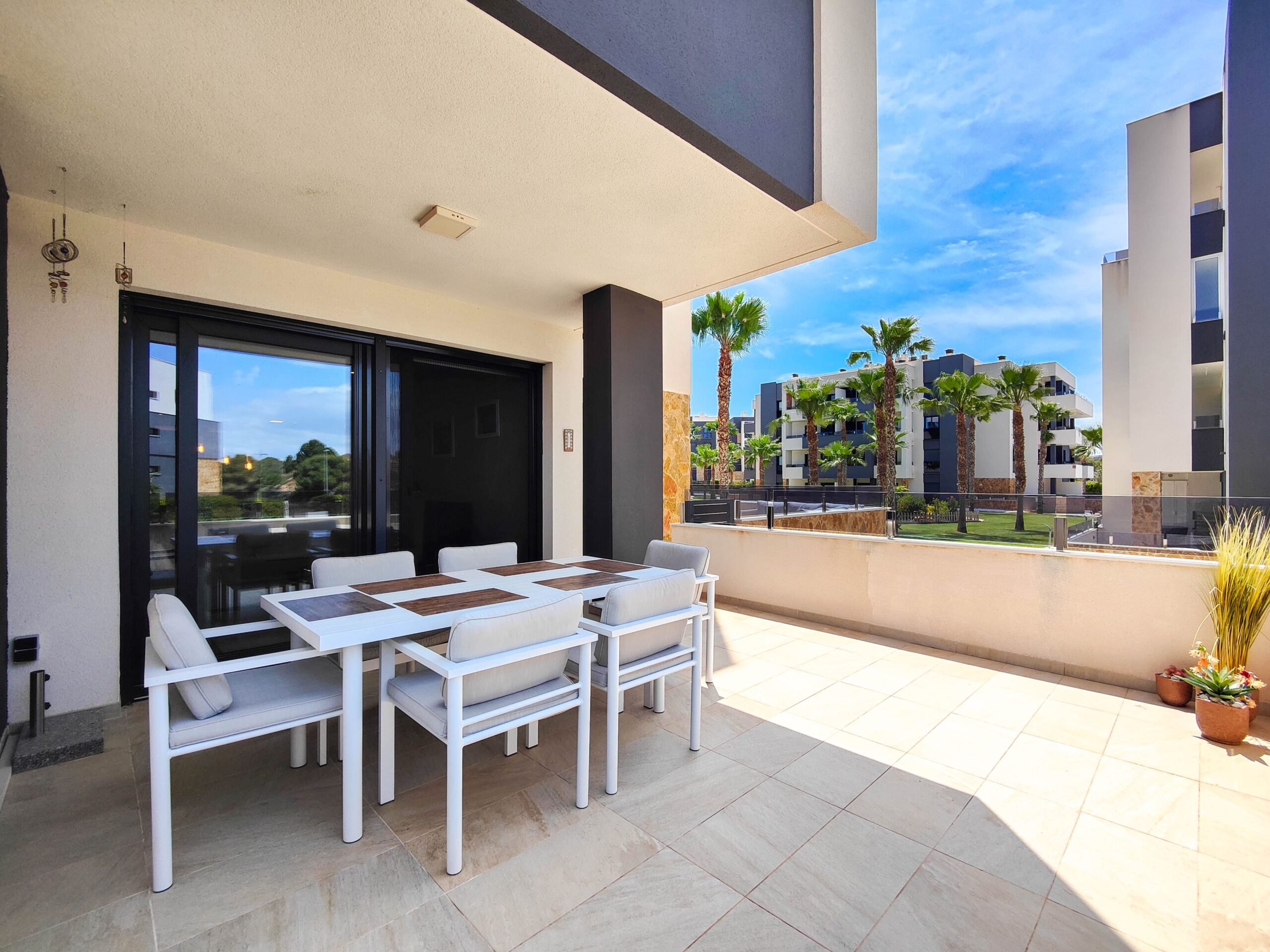 For sale - 2 Bedroom 2 Bathroom Apartment in Los Altos -  - Alicante