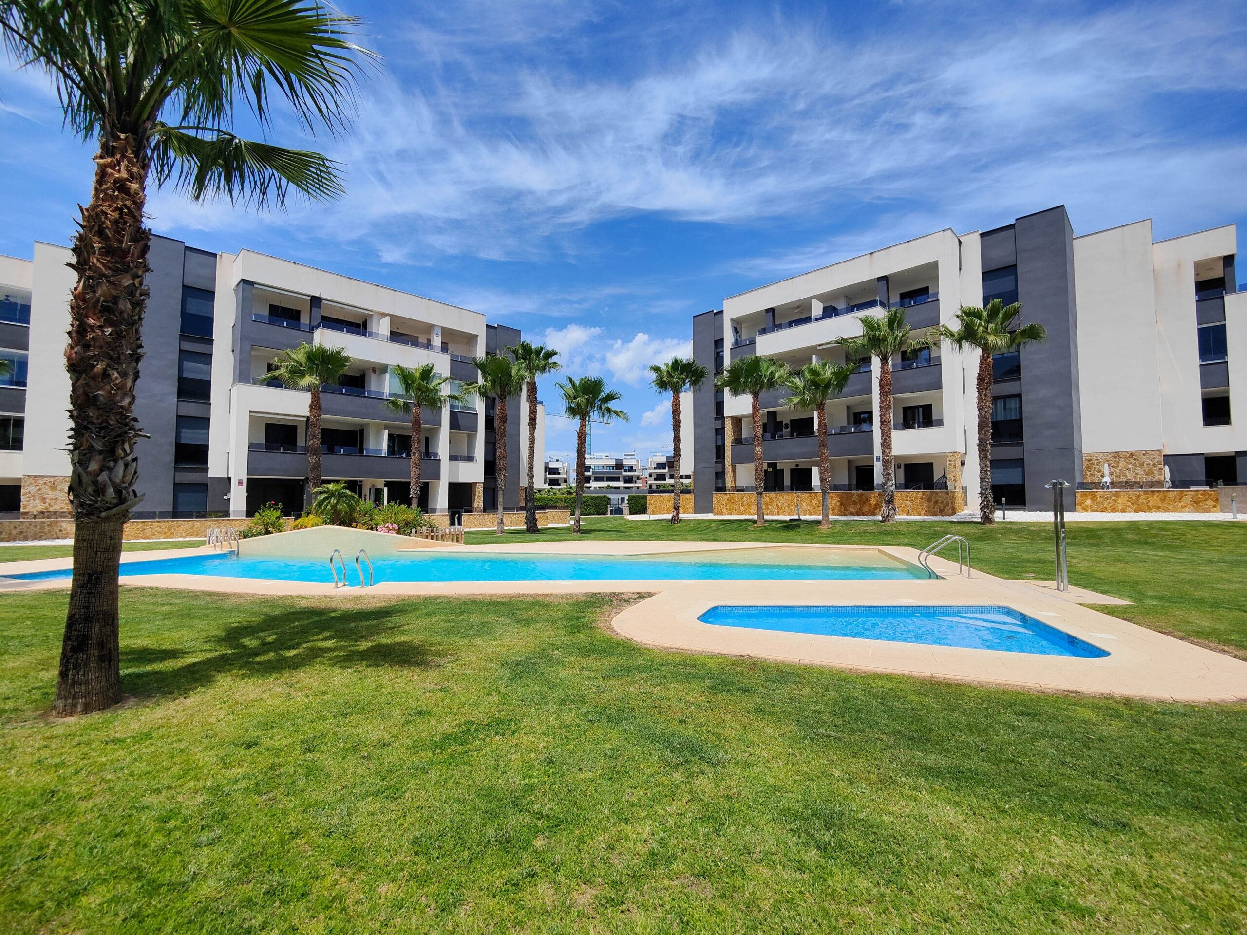 For sale - 2 Bedroom 2 Bathroom Apartment in Los Altos -  - Alicante